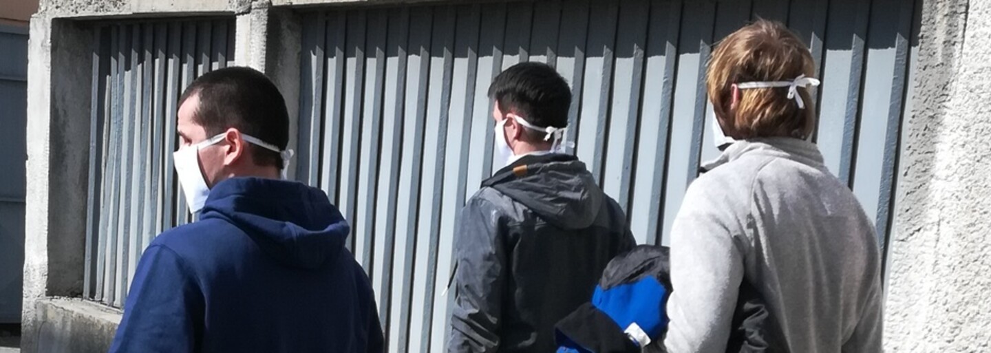 Obvinených robotníkov, ktorí prerazili plyn pred výbuchom v Prešove, prepustili. Stretli sme sa s nimi pred väznicou