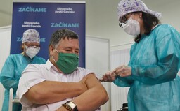 Očkování proti Covidu-19: Která země je nejúspěšnější? A jak si vede Česko?