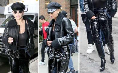 Odhalená prsa a plastové džíny se opět připomínají. Rita Ora v extravagantním outfitu v ulicích New Yorku Odhalená prsa a plastové džíny se opět připomínají. Rita Ora v extravagantním outfitu v ulicích New Yorku