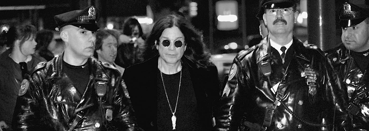Ukousl netopýrovi hlavu, vypil 4 láhve koňaku za den. 20 zajímavostí o Ozzy Osbournovi