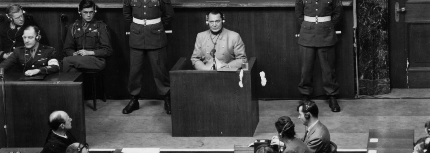 Odsúdil najbeštiálnejšiu skupinu nacistov a dnes je posledným žijúcim žalobcom Norimberských procesov