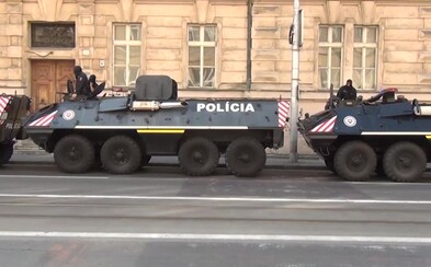 Ohlásil bombu na krajském soudu, neřekl však na kterém. Slovák způsobil falešným poplachem neuvěřitelný zmatek Ohlásil bombu na krajském soudu, neřekl však na kterém. Slovák způsobil falešným poplachem neuvěřitelný zmatek