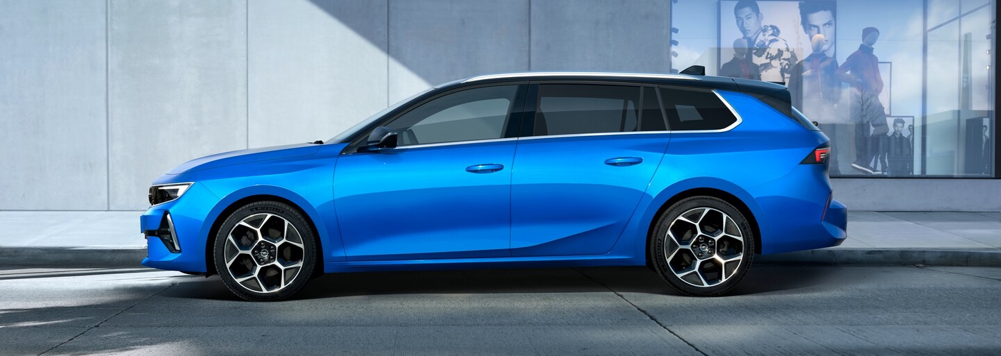 Opel odhalil novú Astru v praktickom balení. Sports Tourer má až 608-litrový kufor a ergonomické sedačky