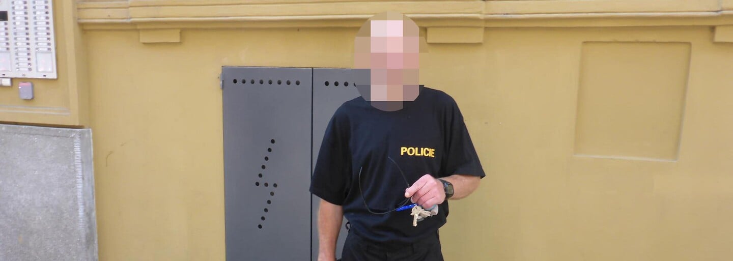 Opilý muž se v Praze vydával za policistu. Chtěl jezdit zadarmo městskou dopravou