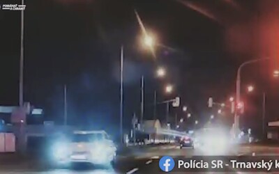 Opitý Bratislavčan svojou šialenou jazdou na R1 ohrozoval vodičov v protismere. Nafúkal takmer 2 promile
