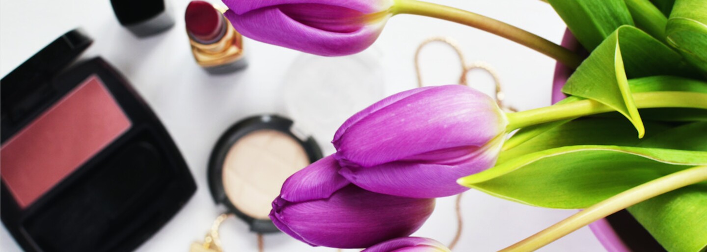 Opýtali sme sa žien, bez čoho by neprežili. Týchto 7 vecí potrebujú pre svoju každodennú beauty rutinu