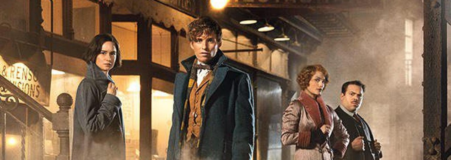 Oscarový Eddie Redmayne nahrádza Harryho Pottera v prvých záberoch pre Fantastic Beasts