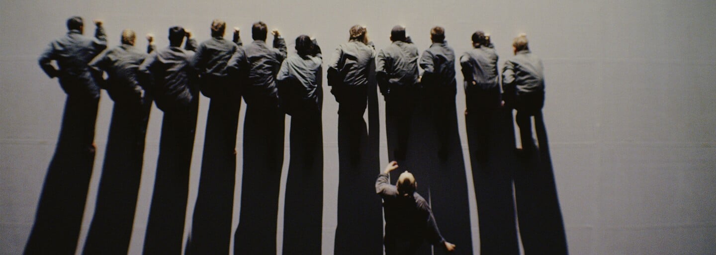 Oscarový režisér a zpěvák Radiohead natočili v Praze krátký film. Premiéru měl na Netflixu