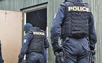 Osmi Čechům, kteří schvalovali teroristické útoky na Novém Zélandu či v Norsku, hrozí až 15 let natvrdo