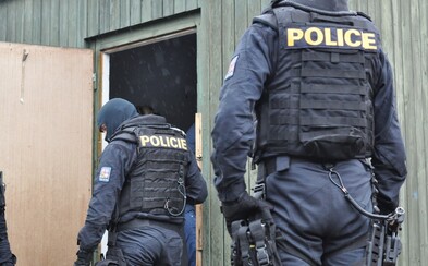 Osmi Čechům, kteří schvalovali teroristické útoky na Novém Zélandu či v Norsku, hrozí až 15 let natvrdo Osmi Čechům, kteří schvalovali teroristické útoky na Novém Zélandu či v Norsku, hrozí až 15 let natvrdo