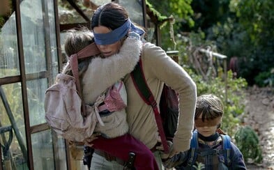 Otvorené oči znamenajú smrť. Sandra Bullock sa v lákavom thrilleri poslepiačky vydáva na nebezpečnú cestu Otvorené oči znamenajú smrť. Sandra Bullock sa v lákavom thrilleri poslepiačky vydáva na nebezpečnú cestu