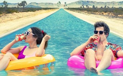 Palm Springs je obrovský hit, ktorý trhá rekordy. Jeden z najlepších filmov roka sa stal najsledovanejším filmom na Hulu Palm Springs je obrovský hit, ktorý trhá rekordy. Jeden z najlepších filmov roka sa stal najsledovanejším filmom na Hulu