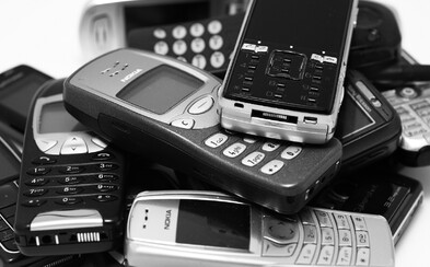 Pamätáš na starú Nokiu 3330 alebo Siemens C35i? Otestuj svoje znalosti legendárnych mobilov (Kvíz) Pamätáš na starú Nokiu 3330 alebo Siemens C35i? Otestuj svoje znalosti legendárnych mobilov (Kvíz)