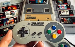 Pamätáte sa na nostalgické Super Nintendo z 90-tych rokov? Ešte aj dnes dokáže poriadne zabaviť