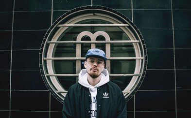 Paulie Garand: Nirvana symbolizuje jakousi transcendenci, kdy je člověk uvízlej ve vlastní realitě, kterou je v mém případě muzika Paulie Garand: Nirvana symbolizuje jakousi transcendenci, kdy je člověk uvízlej ve vlastní realitě, kterou je v mém případě muzika