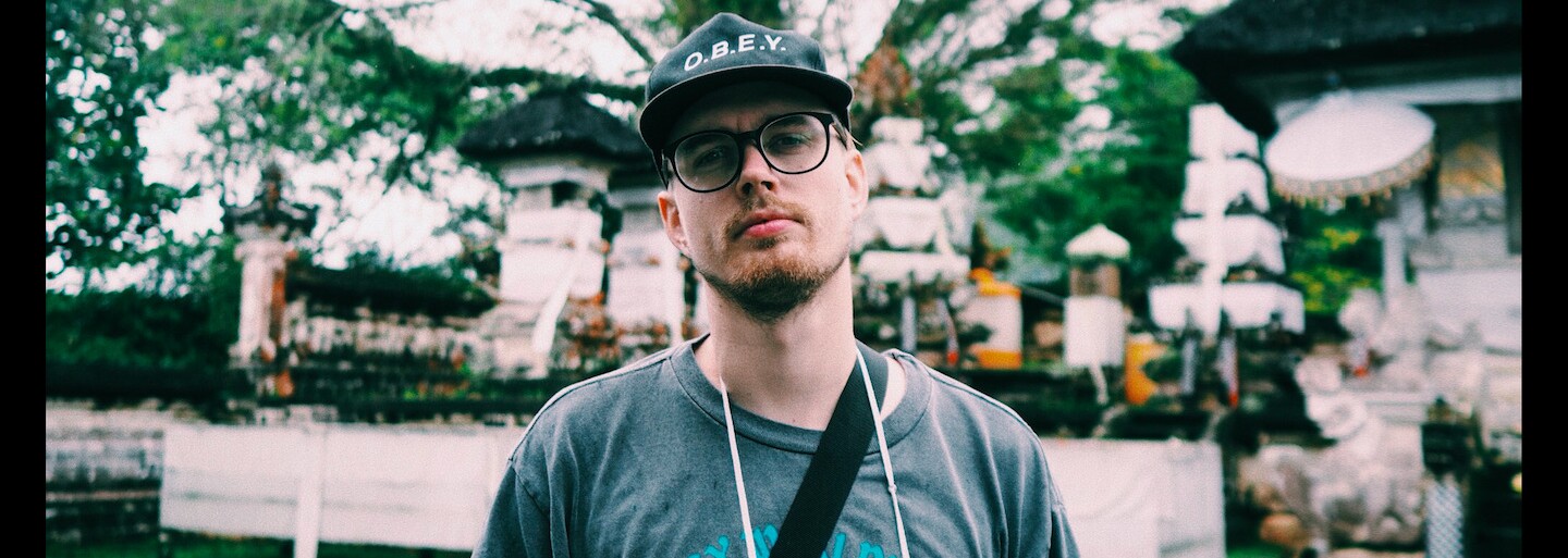 Paulie Garand si z Bali přivezl videoklip k novince Gump