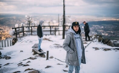 Paulie Garand ukončuje kapitolu s názvom Boomerang atmosférickým videoklipom ku skladbe L.B.C. Paulie Garand ukončuje kapitolu s názvom Boomerang atmosférickým videoklipom ku skladbe L.B.C.