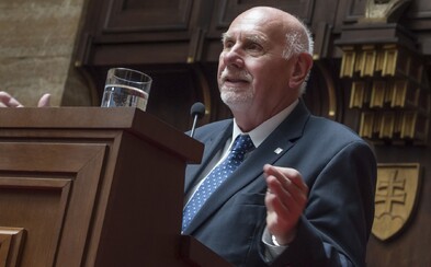 Pavel Rychetský nedostane vyznamenání od prezidenta. Předseda Ústavního soudu svým podporovatelům přesto poděkoval Pavel Rychetský nedostane vyznamenání od prezidenta. Předseda Ústavního soudu svým podporovatelům přesto poděkoval