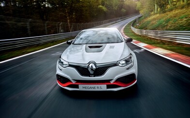 Pekelný Mégane R.S. Trophy-R pozametal Nürburgring v rekordnom čase a stal sa najrýchlejšou prednokolkou Pekelný Mégane R.S. Trophy-R pozametal Nürburgring v rekordnom čase a stal sa najrýchlejšou prednokolkou