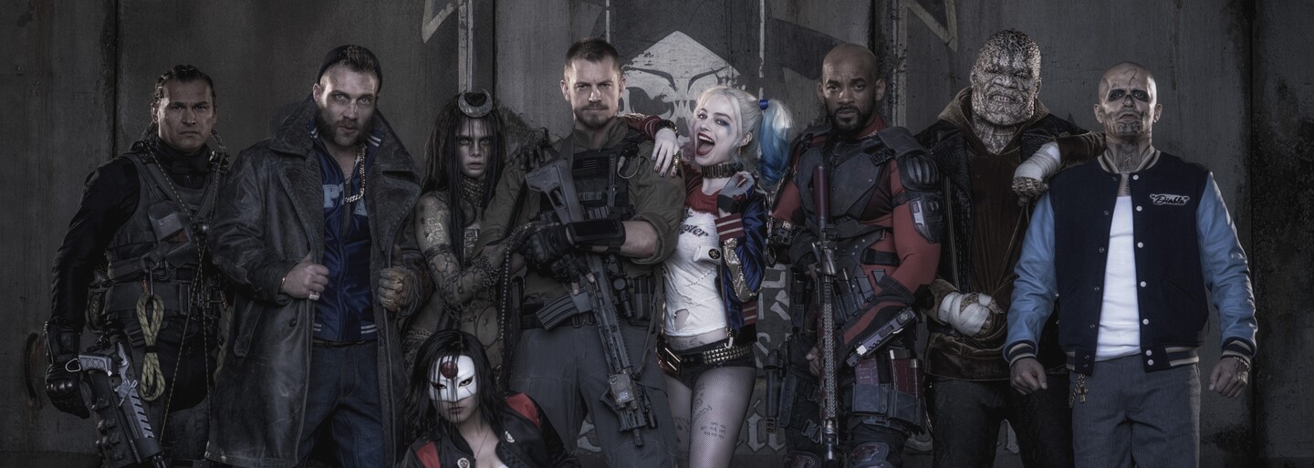 Perfektné auto pre šialeného zločinca. Joker zo Suicide Squad sa má čím chváliť