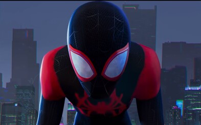 Peter Parker je minulosť. Pod maskou pavúčieho muža prichádza v animáku Spider-Man: Into the Spider-Web bojovať so zločinom Miles Morales Peter Parker je minulosť. Pod maskou pavúčieho muža prichádza v animáku Spider-Man: Into the Spider-Web bojovať so zločinom Miles Morales