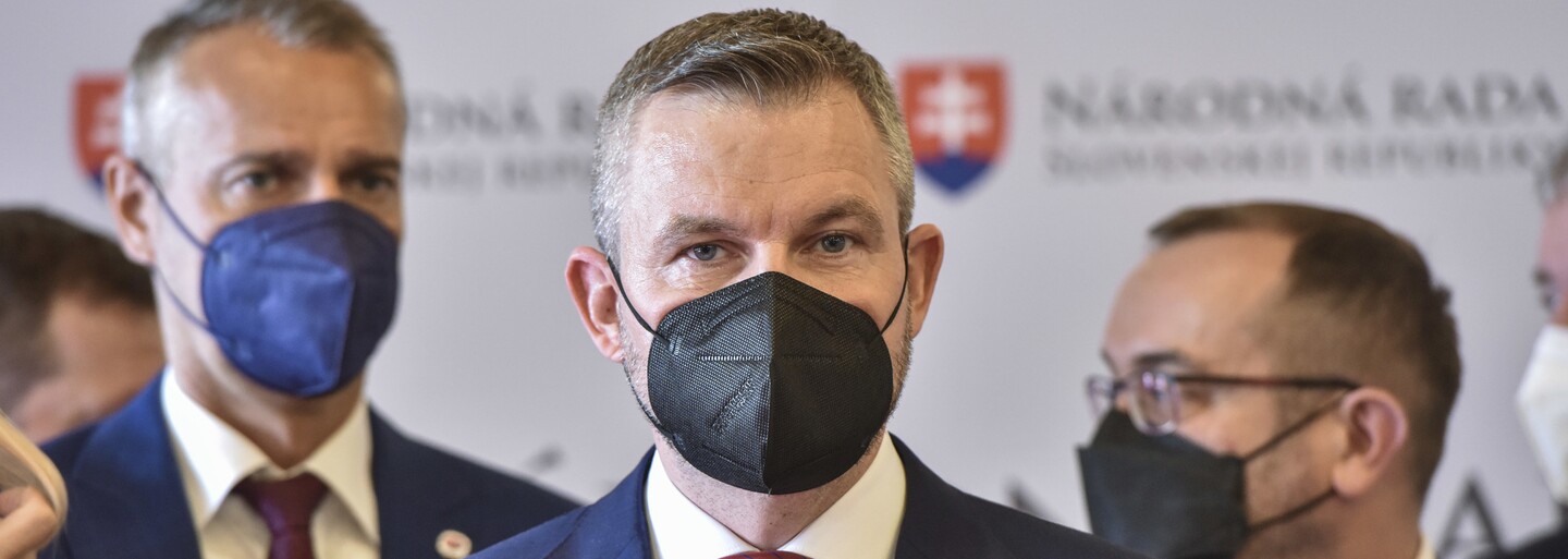 Peter Pellegrini vyzval vládu na vysvetlenie opatrení, varoval pred dezinformáciami a apeloval na ľudí, aby sa chránili