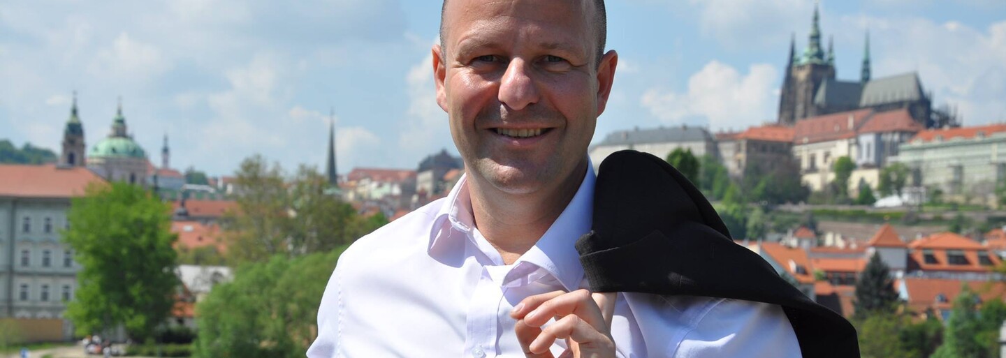 Petr Hlubuček loni koupil byt ve Španělsku za 2,49 milionu korun, bývalý náměstek je stíhaný v kauze Dozimetr