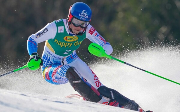Petra Vlhová vyhrala slalom v Kranjskej Gore. Jej rivalka spadla tesne pred cieľom