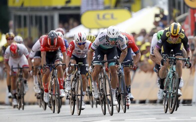 Petrovi Saganovi sa v 3. etape Tour de France aj napriek 5. miestu podarilo udržať zelený dres Petrovi Saganovi sa v 3. etape Tour de France aj napriek 5. miestu podarilo udržať zelený dres