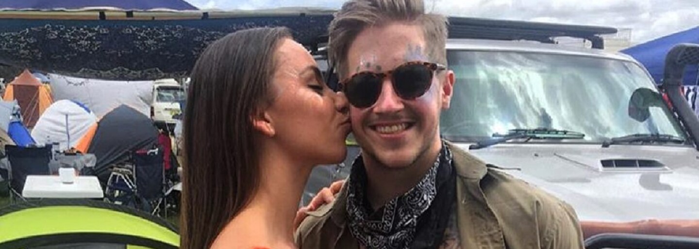 Platili im za to, že mali sex v luxusných hoteloch. Jedinou úlohou páriku bolo o svojich zážitkoch napísať vzrušujúci blog