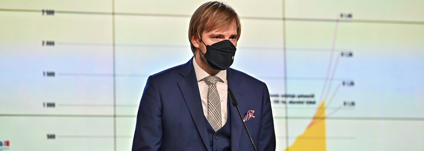 Platnost očkování dvěma dávkami by se mohla zkrátit na 9 měsíců