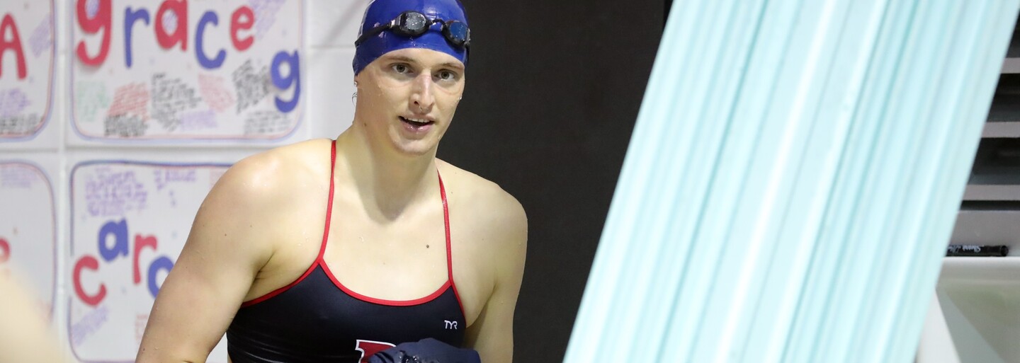 Plavkyně v Americe řeší dilema. Transgender sportovkyně trhá rekordy, veřejnost diskutuje, zda je to fér