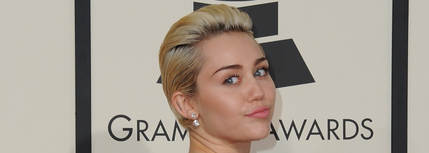 Po dlouhé odmlce se Miley přihlásila o slovo novým singlem. Škoda jen, že ničím nenadchne