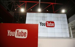 Po Netflixe už kvalitu videa znížil aj YouTube, Facebook a Instagram. Služby chcú predísť výpadkom počas homeofficov a karantény