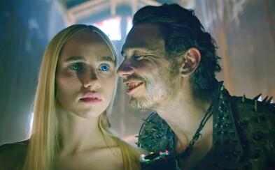 Po zuby ozbrojení bojovníci a krásne androidky. James Franco sa v akciou nadupanom sci-fi pokúša o svojho Mad Maxa Po zuby ozbrojení bojovníci a krásne androidky. James Franco sa v akciou nadupanom sci-fi pokúša o svojho Mad Maxa