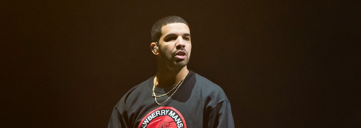 Počas OVO show na Apple rádiu debutovala dvojica nových Drakeových remixov