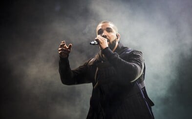 Počas OVO show na Apple rádiu debutovala dvojica nových Drakeových remixov Počas OVO show na Apple rádiu debutovala dvojica nových Drakeových remixov