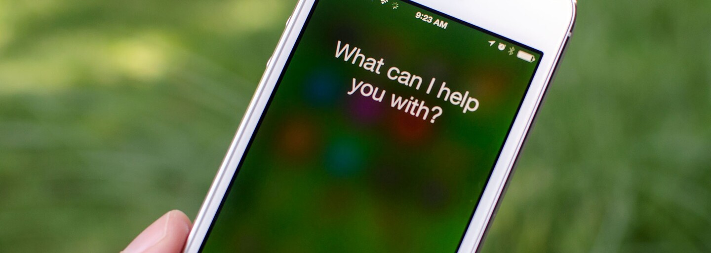 Počítače od Applu se dočkají virtuálního asistenta Siri. Aktualizace se ale prý dočkáme až na podzim