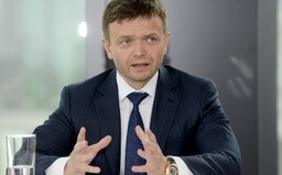 Podľa súdu by Haščák mohol cez médiá ovplyvňovať verejnú mienku. Útek nehrozí napriek tomu, že je veľmi bohatý