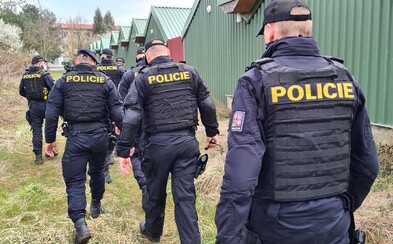 Pohřešovaného chlapce v Brně nenašli ani potápěči či vrtulník. Pátrá se o něm již sedmý den Pohřešovaného chlapce v Brně nenašli ani potápěči či vrtulník. Pátrá se o něm již sedmý den