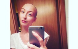 Pojišťovna jí nechtěla proplatit léčbu rakoviny, složili se na ni lidé. 33letá Katka v neděli zemřela