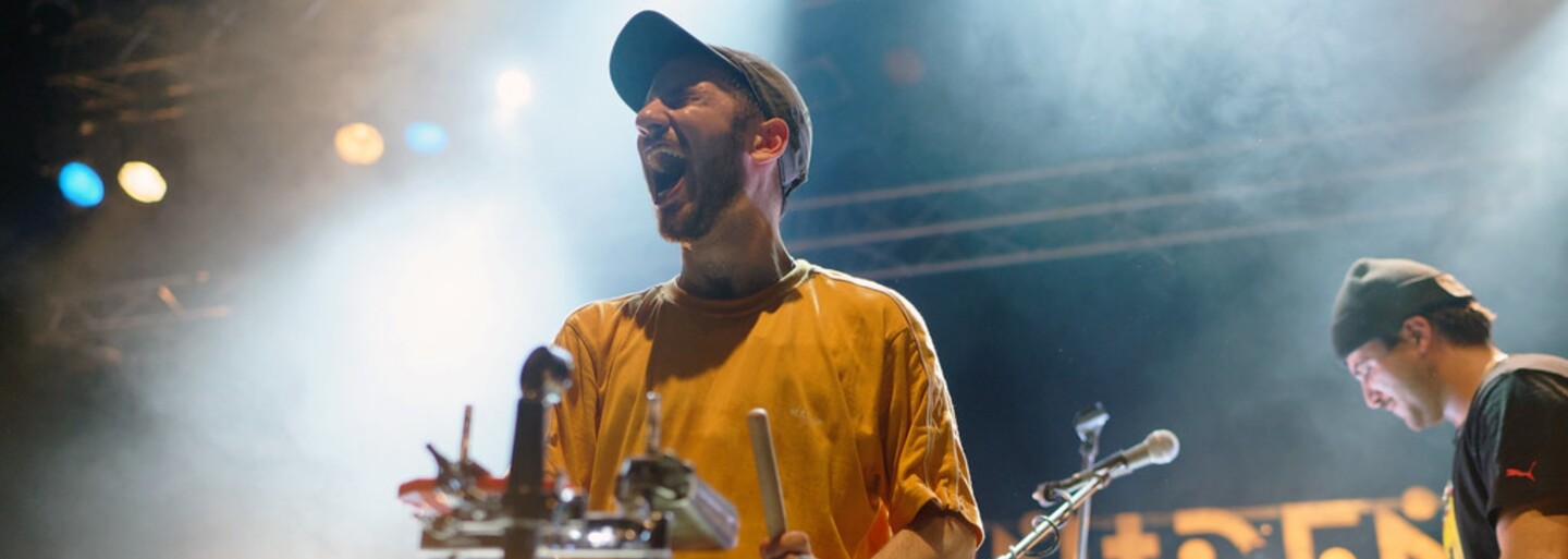 Pojď ven: V Praze vystoupí synthpopoví Zola Blood nebo energičtí Leoniden. Brno roztančí Bert & Friends