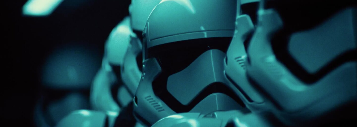 Pol roka pred premiérou je Star Wars: The Force Awakens stále zahalené rúškom tajomstva. Ako je to možné?