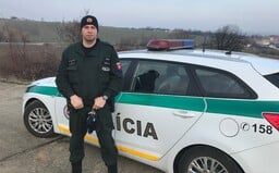 Policajt Michal: Vláda si do zboru dosadzuje svojich ľudí, šikana od vedúcich dohnala kolegyňu na psychiatriu (Rozhovor)
