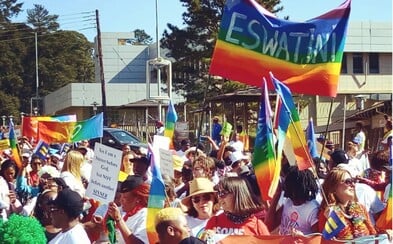 Polícia sa im vyhrážala, no práve zažili prvý Dúhový Pride. Homosexuálom v Svazijsku nechýba odvaha Polícia sa im vyhrážala, no práve zažili prvý Dúhový Pride. Homosexuálom v Svazijsku nechýba odvaha