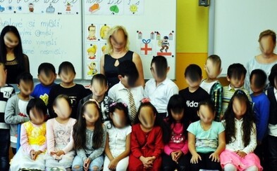 Policie chce poslat k soudu třetího člověka za nenávistné komentáře pod fotkou teplických prvňáčků Policie chce poslat k soudu třetího člověka za nenávistné komentáře pod fotkou teplických prvňáčků