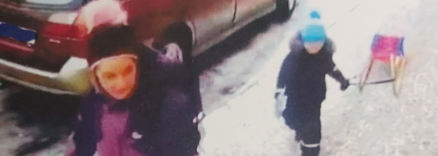 Policie našla pohřešovanou matku s dítětem z Pece pod Sněžkou mrtvé