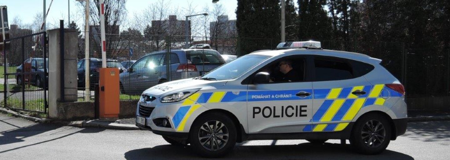 Policie vyšetřuje násilnou smrt ženy na Pardubicku