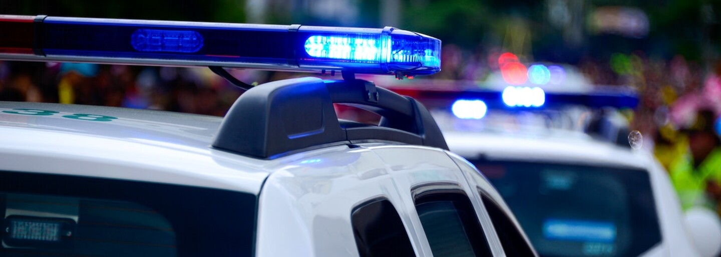 Policisté v Arkansasu surově bili zatčeného muže, jsou postaveni mimo službu