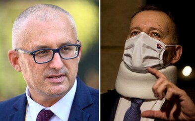 Politici reagujú na odchod Miroslava Kollára: Možno sa tešil na spoluprácu s Ficom a uteká z boja, hovorí šéf Sme rodina Politici reagujú na odchod Miroslava Kollára: Možno sa tešil na spoluprácu s Ficom a uteká z boja, hovorí šéf Sme rodina